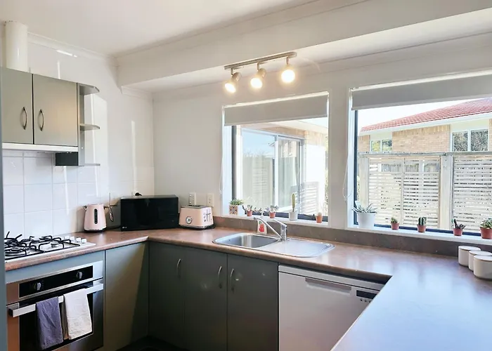 Comfort 3 Bedrooms House Near Redwood 펜션 로토루아