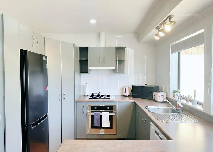 Comfort 3 Bedrooms House Near Redwood 펜션 로토루아